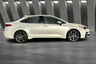 Toyota Corolla Hybrid 2026 SE 4dr Sedan