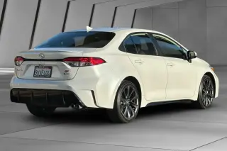 Toyota Corolla Hybrid 2026 SE 4dr Sedan
