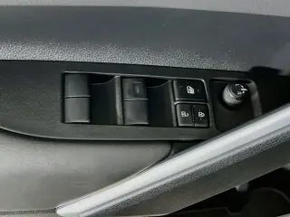 Toyota Corolla Cross 2026 XLE 4dr Crossover