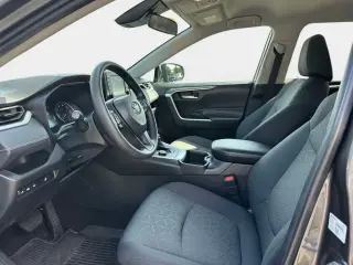 Toyota RAV4 Híbrido 2022 AWD XLE 4dr SUV