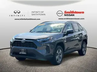 Toyota RAV4 Híbrido 2022 AWD XLE 4dr SUV