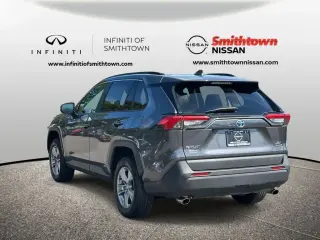 Toyota RAV4 Híbrido 2022 AWD XLE 4dr SUV
