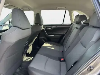 Toyota RAV4 Híbrido 2022 AWD XLE 4dr SUV