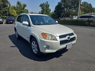 Toyota RAV4 2009 4x4 Limited 4p SUV V6 con Paquete de Tercera Fila
