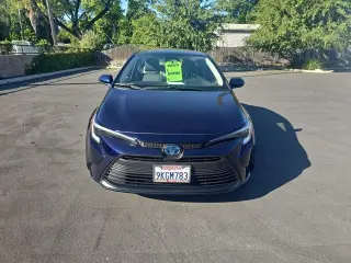 Toyota Corolla Hibrid 2024 LE Sedán 4p.