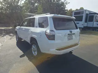 Toyota 4Runner 2023 4x4 SR5 SUV 4puertas