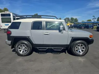 Toyota FJ Cruiser 2014 4x4 4p SUV 6M