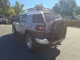 Toyota FJ Cruiser 2014 4x4 4p SUV 6M