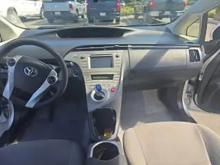 Toyota Prius 2015 Dos puertas Hatchback de cuatro plazas