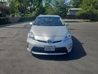 Toyota Prius 2015 Dos puertas Hatchback de cuatro plazas
