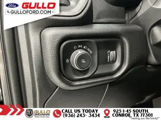 Ram 3500 2022 4x4 Tradesman 4dr Crew Cab 6.3 ft. SB SRW Pickup