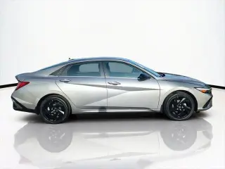 Hyundai ELANTRA 2026 SEL Sport Premium 4p Sedán