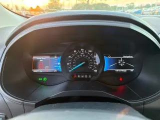 Ford Edge 2023 AWD Titanium 4dr Crossover