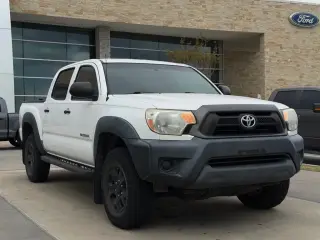 Toyota Tacoma 2012 4x2 PreRunner V6 4 puertas Doble Cabina 5.0 pies SB 5A