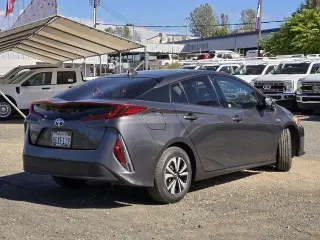 Toyota Prius Prime 2018 Premium Hatchback de 4 puertas