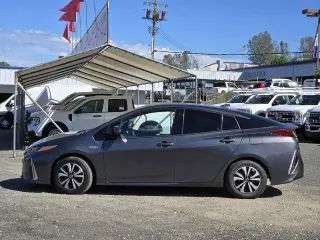 Toyota Prius Prime 2018 Premium Hatchback de 4 puertas