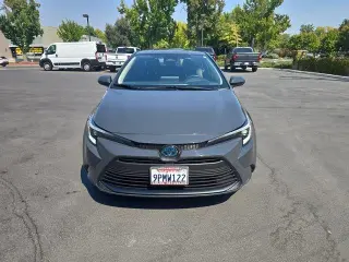 Toyota Corolla Hybrid 2024 LE Sedán 4p.