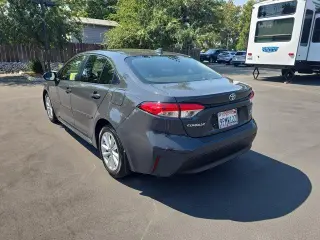 Toyota Corolla Hybrid 2024 LE Sedán 4p.