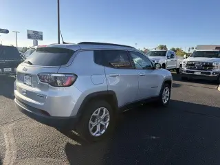 Jeep Compass 2024 4x4 Latitude 4dr SUV