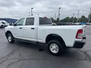 Ram 2500 2022 4x4 Tradesman 4dr Crew Cab 6.3 ft. SB Pickup