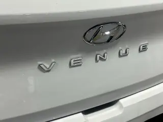 Hyundai VENUE 2024 SEL 4dr Crossover
