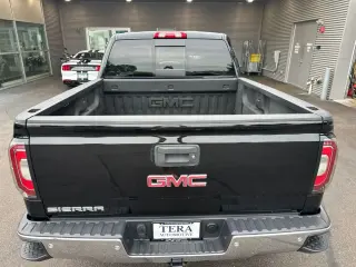 GMC Sierra 1500 2017 4x4 SLT 4dr Crew Cab 5.8 ft. SB