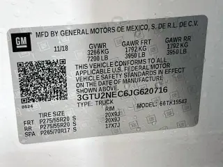 GMC Sierra 1500 2018 4x4 SLT 4dr Cabina de tripulación 5.8 ft. CB