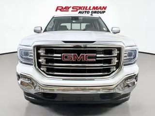 GMC Sierra 1500 2018 4x4 SLT 4dr Cabina de tripulación 5.8 ft. CB