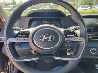 Hyundai ELANTRA 2026 SE 4p Sedan