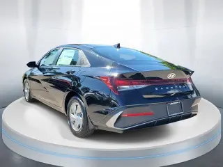 Hyundai ELANTRA 2026 SE 4p Sedan