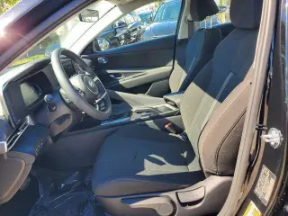 Hyundai ELANTRA 2026 SE 4p Sedan