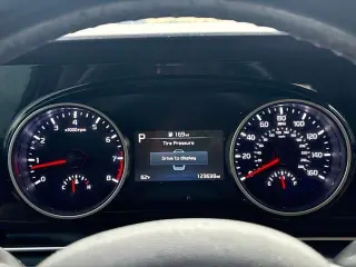 Kia Carnival 2022 EX 4p Minivan