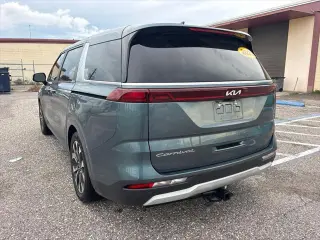 Kia Carnival 2022 EX 4p Minivan