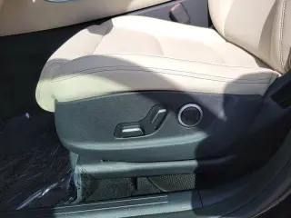 Genesis GV70 2026 AWD 2.5T Estándar 4p SUV