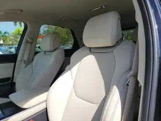 Genesis GV70 2026 AWD 2.5T Estándar 4p SUV