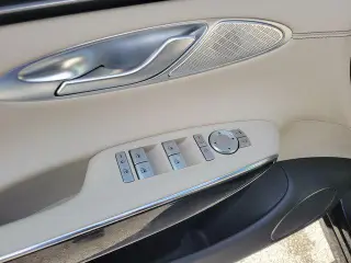 Genesis GV70 2026 AWD 2.5T Estándar 4p SUV
