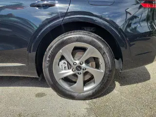 Genesis GV70 2026 AWD 2.5T Estándar 4p SUV