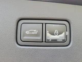 Genesis GV70 2026 AWD 2.5T Estándar 4p SUV