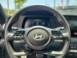 Hyundai ELANTRA 2026 SEL Sport 4dr Sedán