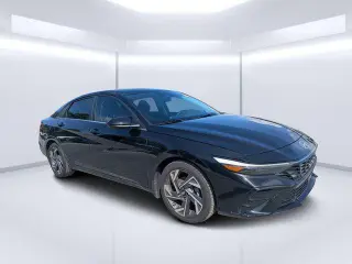 Hyundai ELANTRA 2024 SEL 4p Sedana