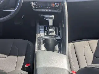 Hyundai ELANTRA 2024 SEL 4p Sedana