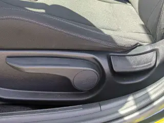 Hyundai ELANTRA 2024 SEL 4p Sedana
