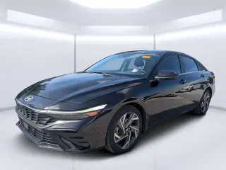 Hyundai ELANTRA 2024 SEL 4p Sedana
