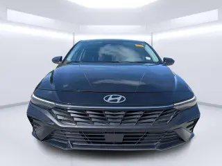 Hyundai ELANTRA 2024 SEL 4p Sedana