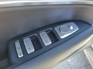 Genesis G70 2026 2.5T Estándar 4p Sedan