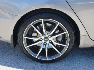 Genesis G70 2026 2.5T Estándar 4p Sedan