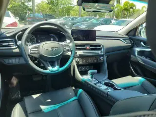 Genesis G70 2026 2.5T Estándar 4p Sedan