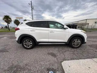 Hyundai TUCSON 2017 SE Plus 4dr SUV