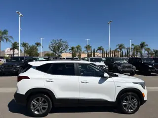 Kia Seltos 2021 AWD S 4dr SUV