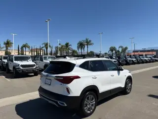 Kia Seltos 2021 AWD S 4dr SUV